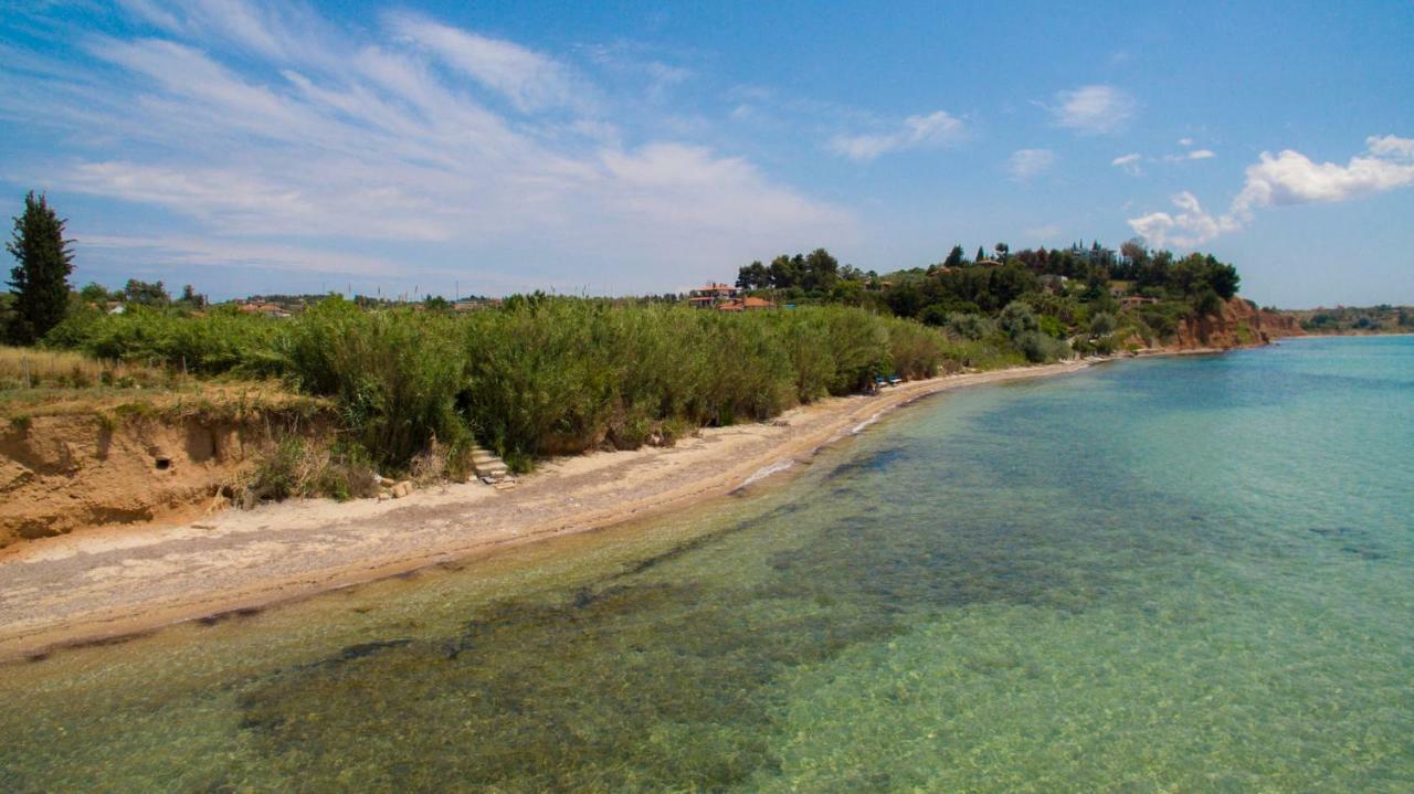 Magnificent Seascape Villa On A Secluded Beach Nea Moudania Dış mekan fotoğraf