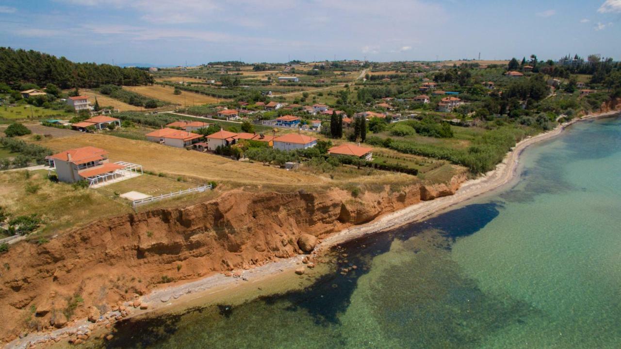 Magnificent Seascape Villa On A Secluded Beach Nea Moudania Dış mekan fotoğraf